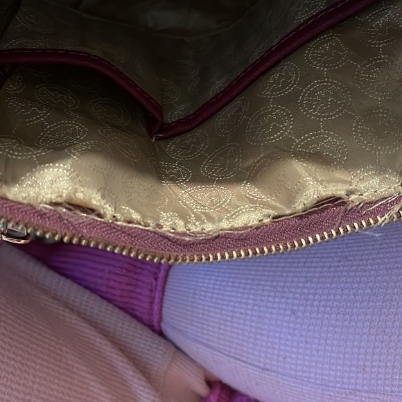 Michael kors purse - Picture 5 of 6